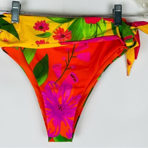 Farm Rio romantic garden bikini set size XS - Picture 9 of 16